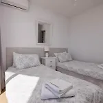 Апартаменты Ref 200 *